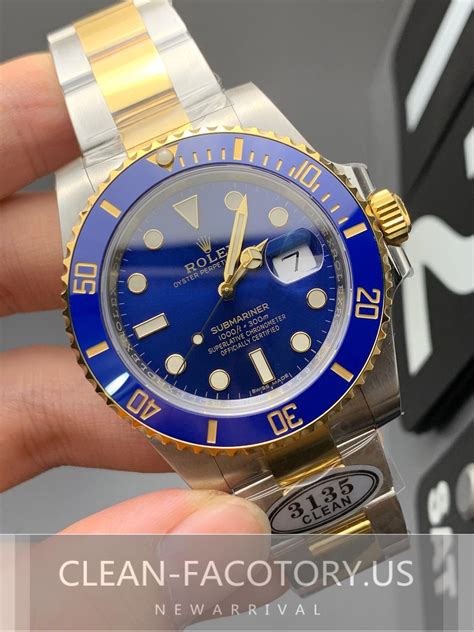 Rolex Submariner official website